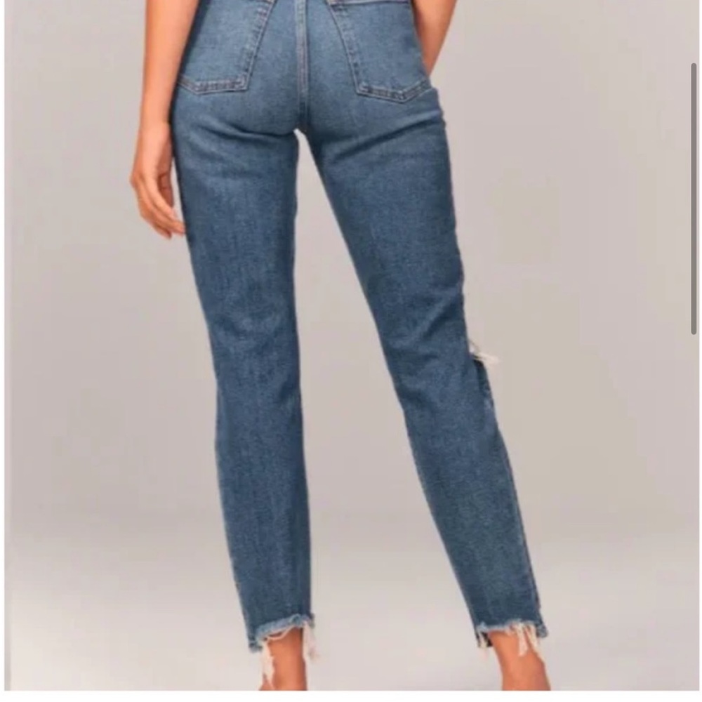Abercrombie & Fitch The Mom High Rise Curve Love Jeans Size 27/4 - Picture 3 of 7